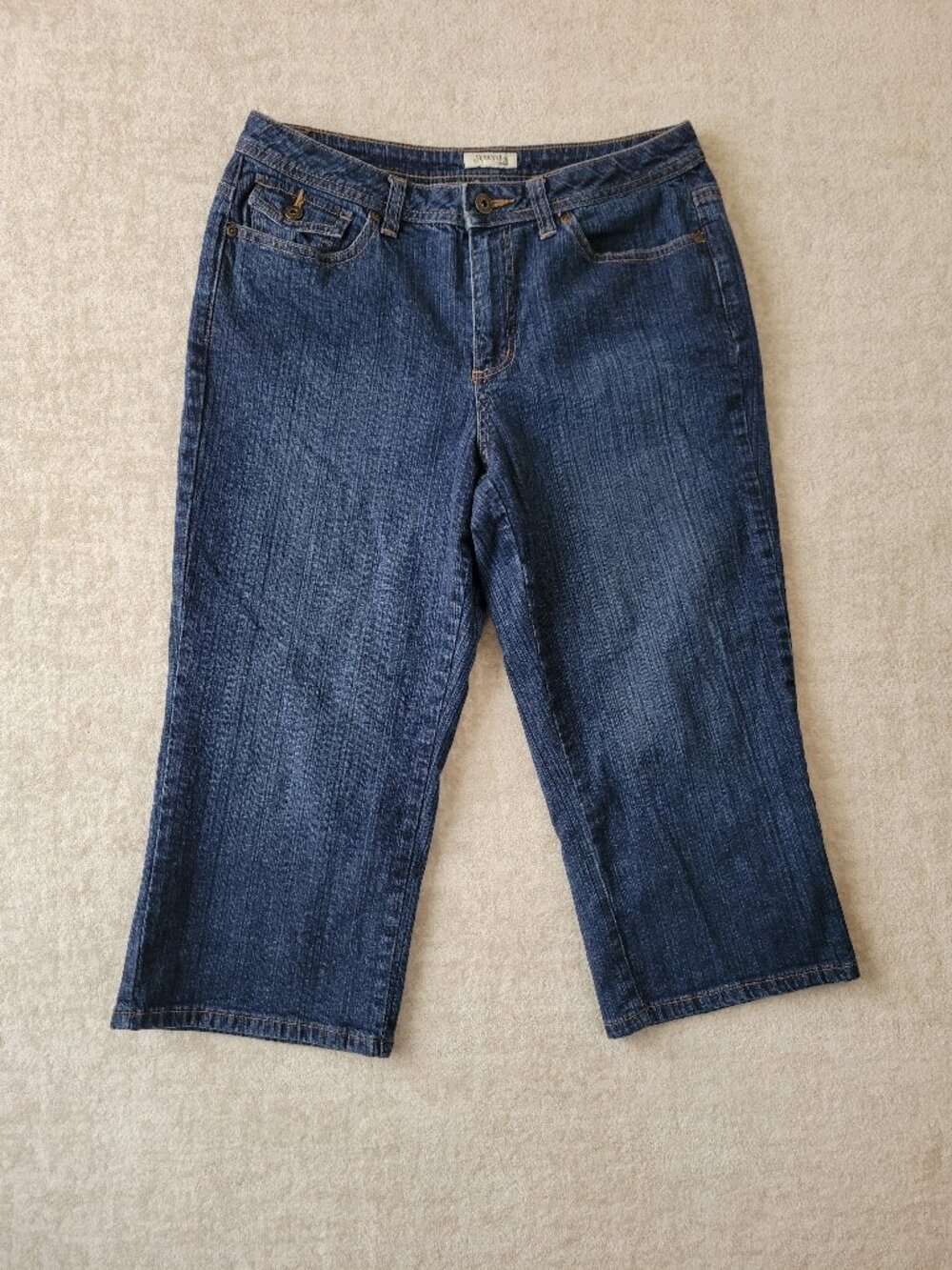St. John’s Bay Stretch Denim Mid Rise Capri Jeans Sz 8 Y2K Retro Flap Pockets